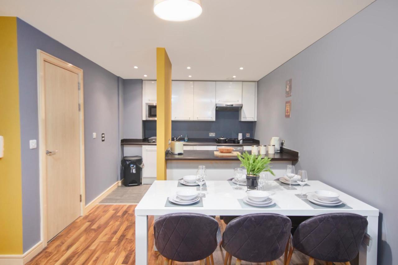 Stylish Manchester Gem - Sleeps 10! Exteriör bild