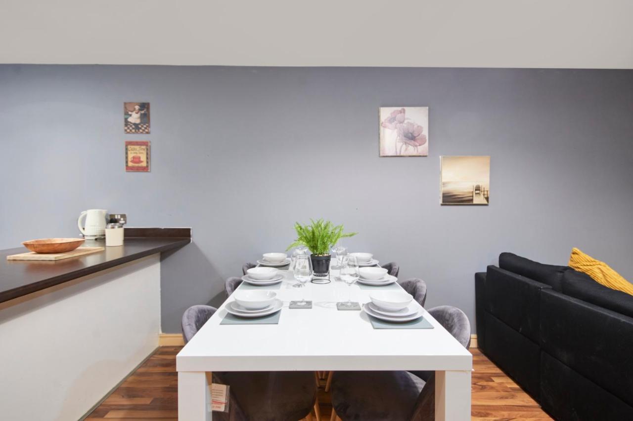 Stylish Manchester Gem - Sleeps 10! Exteriör bild