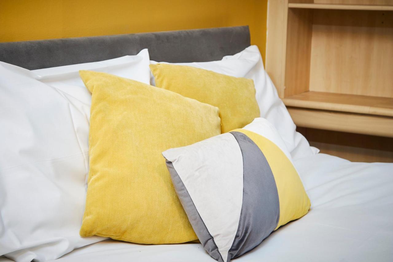 Stylish Manchester Gem - Sleeps 10! Exteriör bild