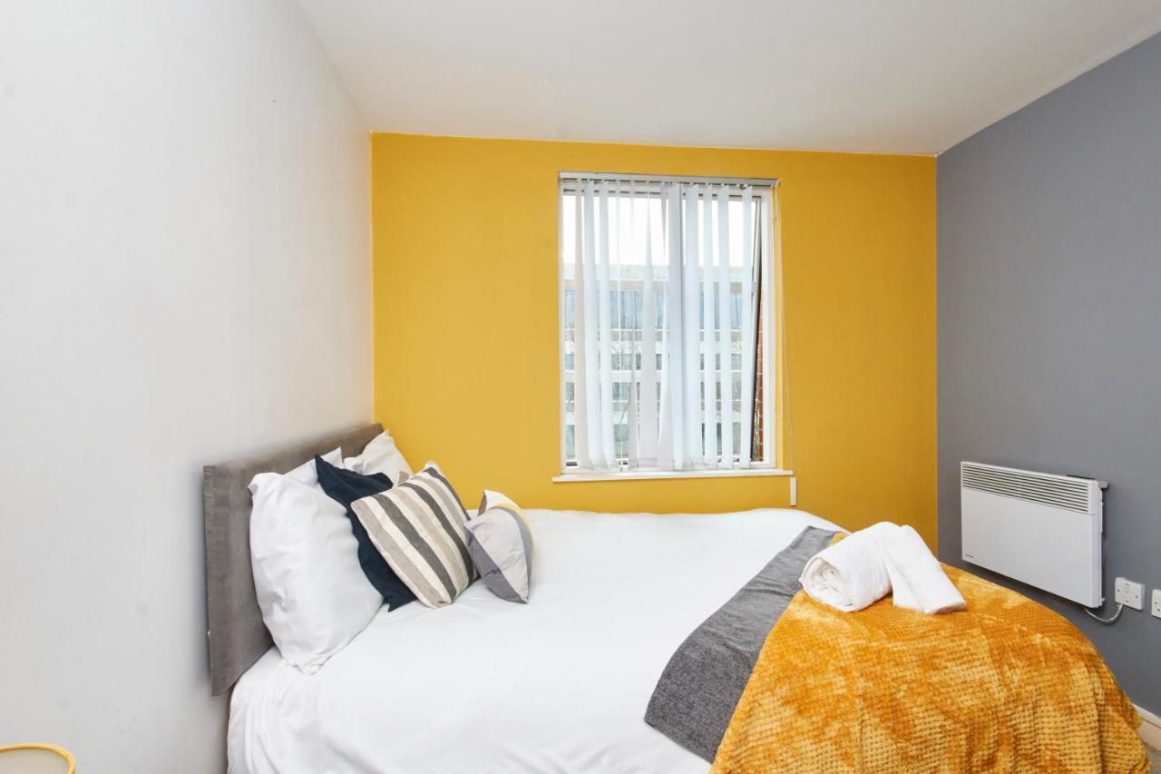 Stylish Manchester Gem - Sleeps 10! Exteriör bild